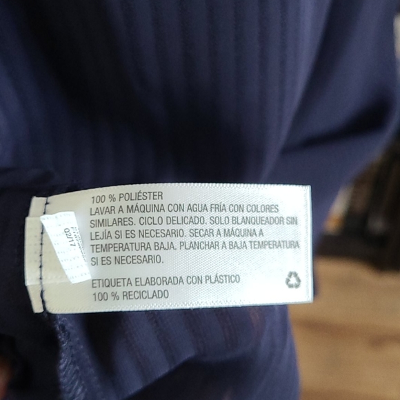 Sheer Button Down Camisole - Picture 6 of 7